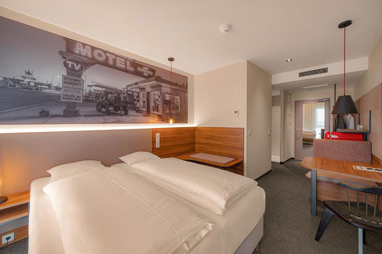 Zuendwerk - Motel Strasshof an der Nordbahn Ngoại thất bức ảnh