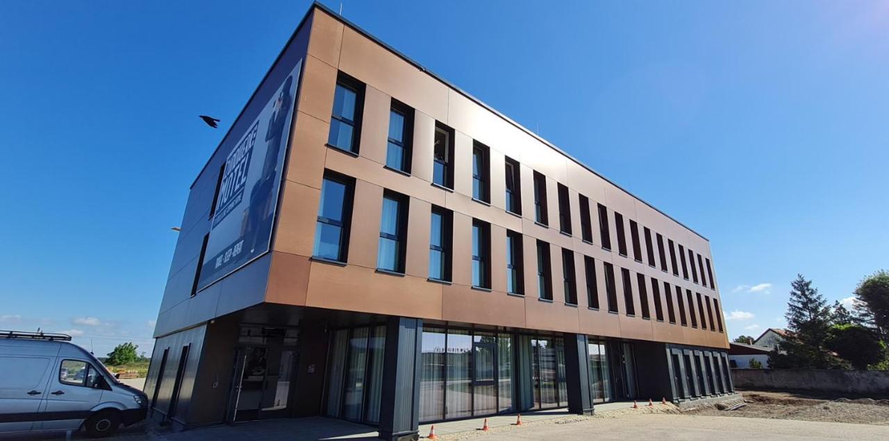 Zuendwerk - Motel Strasshof an der Nordbahn Ngoại thất bức ảnh
